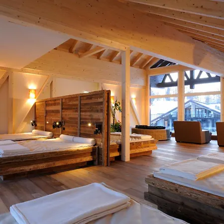فندق Post Seefeld - Wellnesshotel Tirol 4*