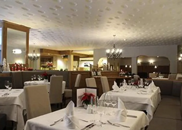 Otel Post Seefeld - Wellnesshotel Tirol Seefeld in Tirol