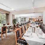 Post Seefeld - Wellnesshotel Tirol Зеефельд в Тироле