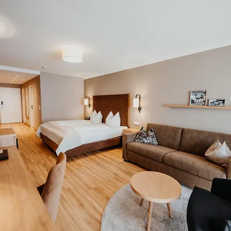 Krumers Post Hotel&spa Hotel 4*